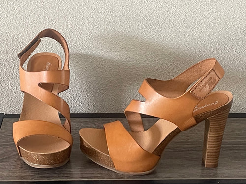 Size 36 - Strappy Avellana