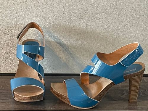 Size 40 - Strappy Teal Patent