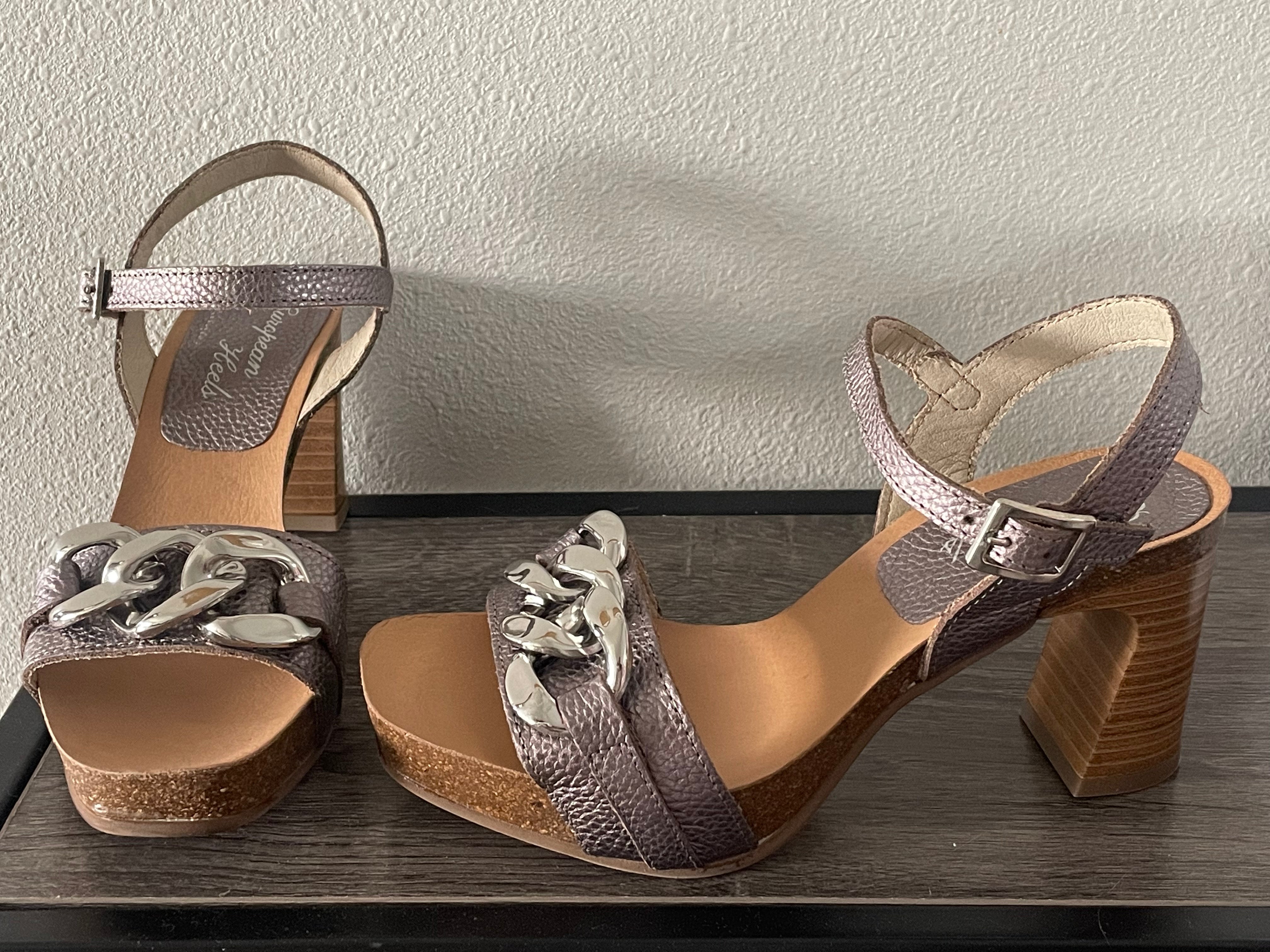 Size 6/6.5 (36) - Audrey - Metallic Gray Silver Links